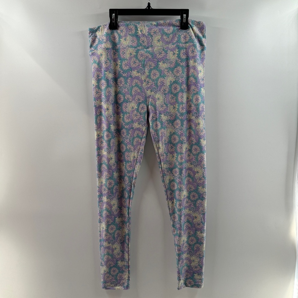 LuLaRoe Tall & Curvy Leggings – Buttery Soft Stretchy Print Leggings - Picture 2 of 5